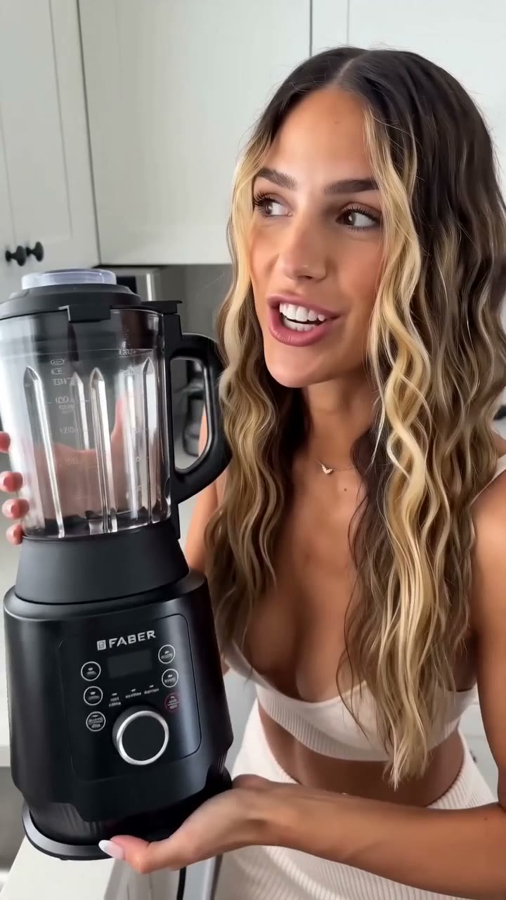 One-knob blender — 4-shot demo arc